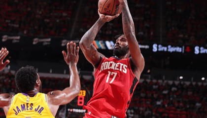 九游娱乐app下载-季后赛首个3-0诞生！湖人神奇逆转，詹姆斯29+13，斯马特梦回巅峰